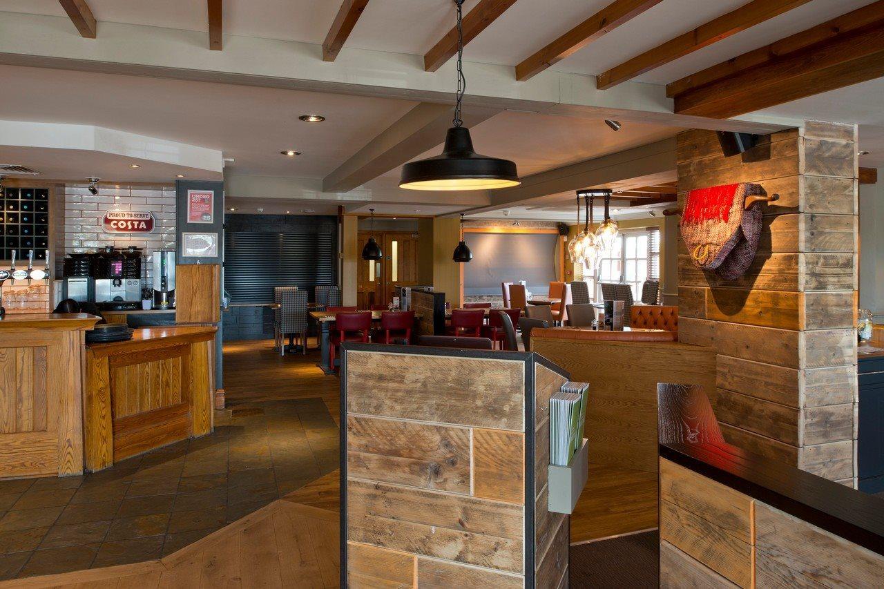Premier Inn Frome Esterno foto