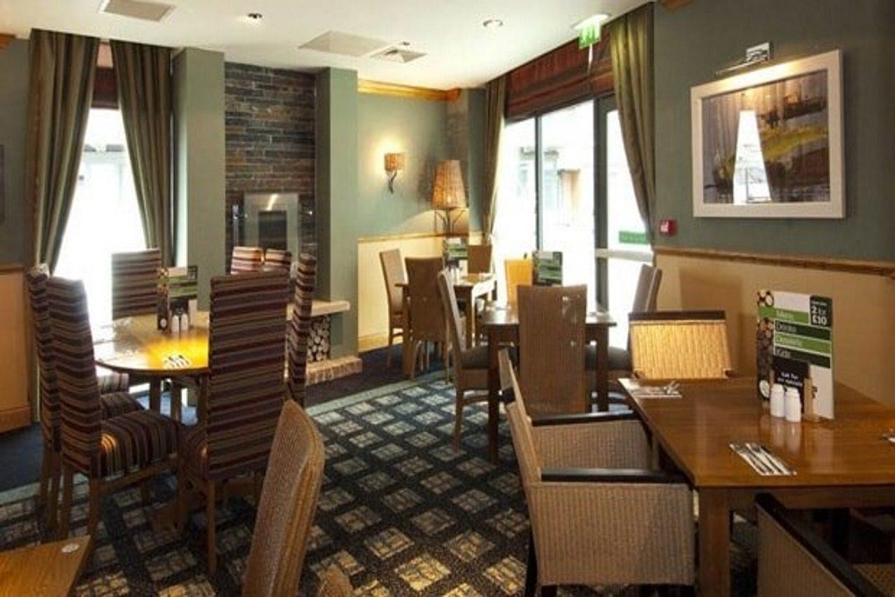 Premier Inn Frome Esterno foto
